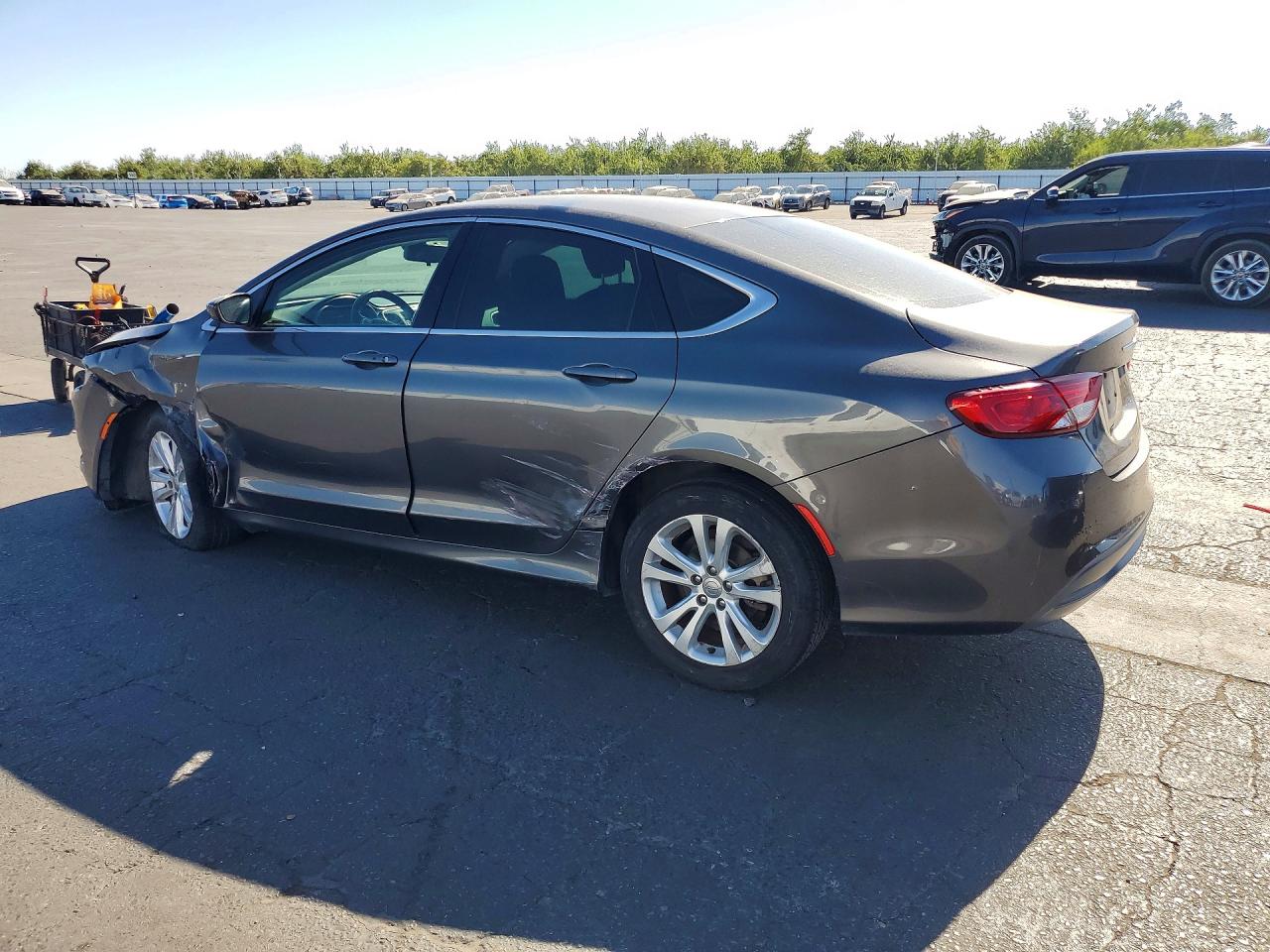 2017 CHRYSLER 200 LX — снимка 2