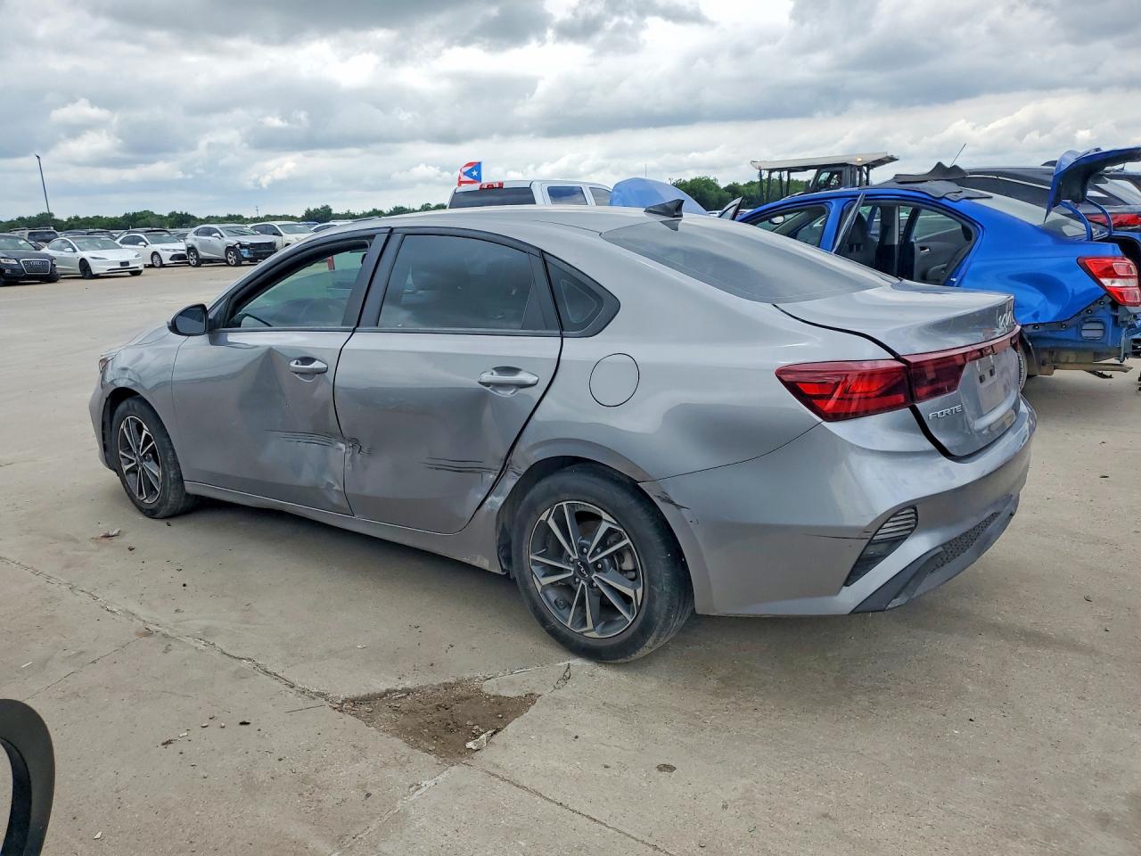 2023 KIA FORTE LXS — снимка 2