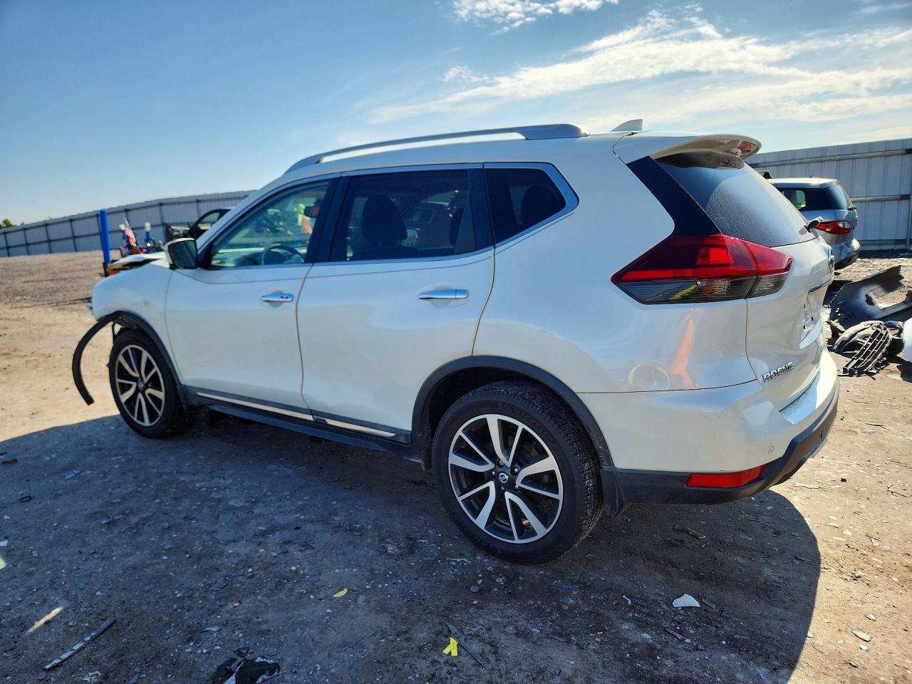 2019 NISSAN ROGUE SL — снимка 2