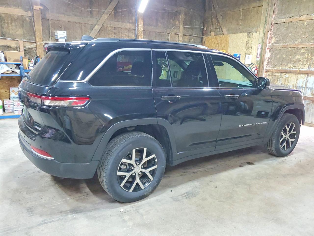 2026 JEEP GRAND CHEROKEE LIMITED — снимка 3