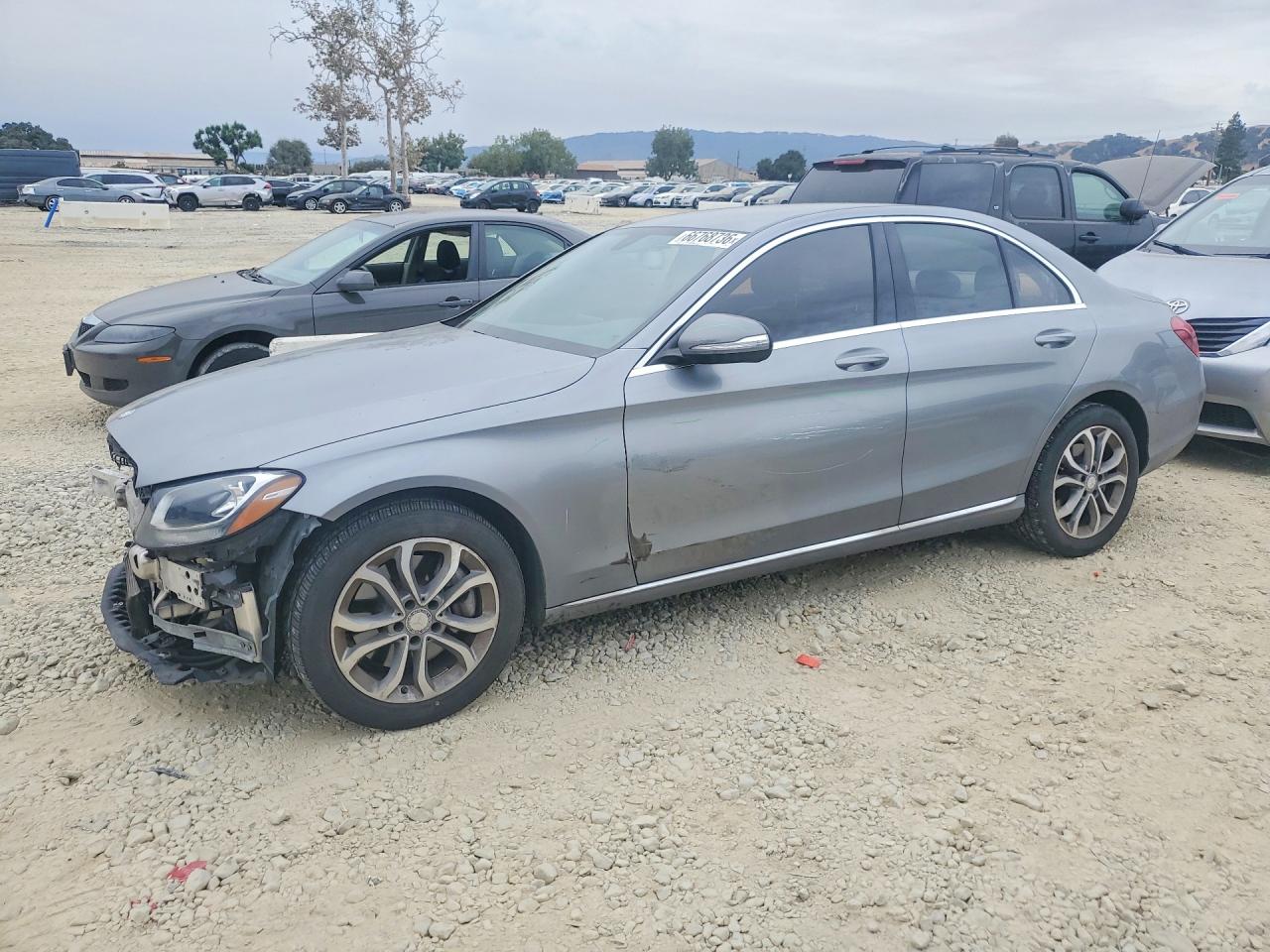 2015 MERCEDES-BENZ C 300