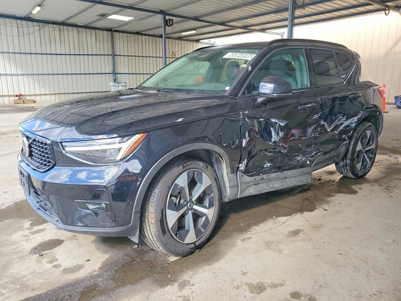 2026 VOLVO XC40 PLUS
