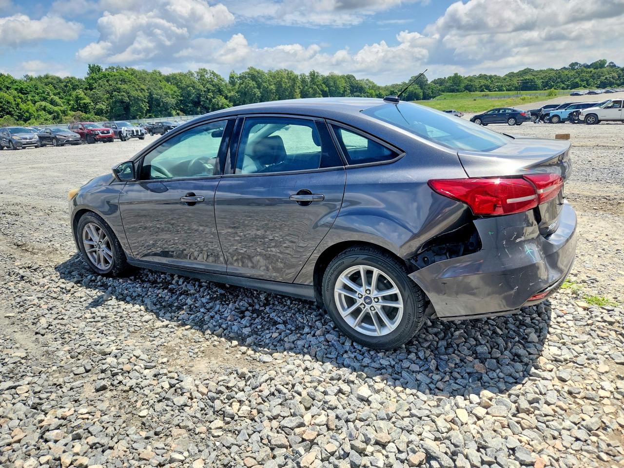 2017 FORD FOCUS SE — снимка 2