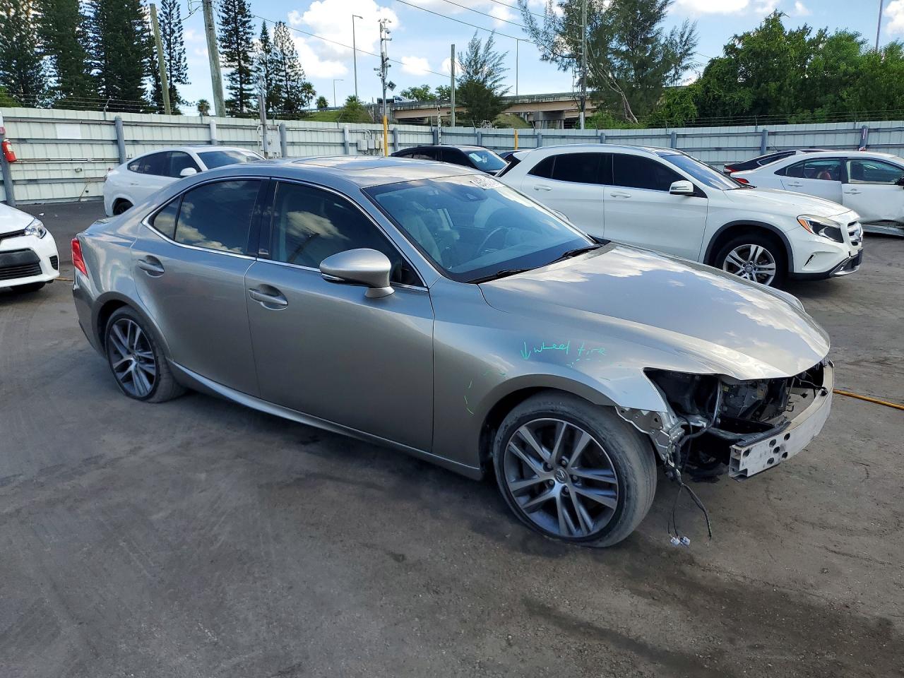 2018 LEXUS IS 300 — снимка 4