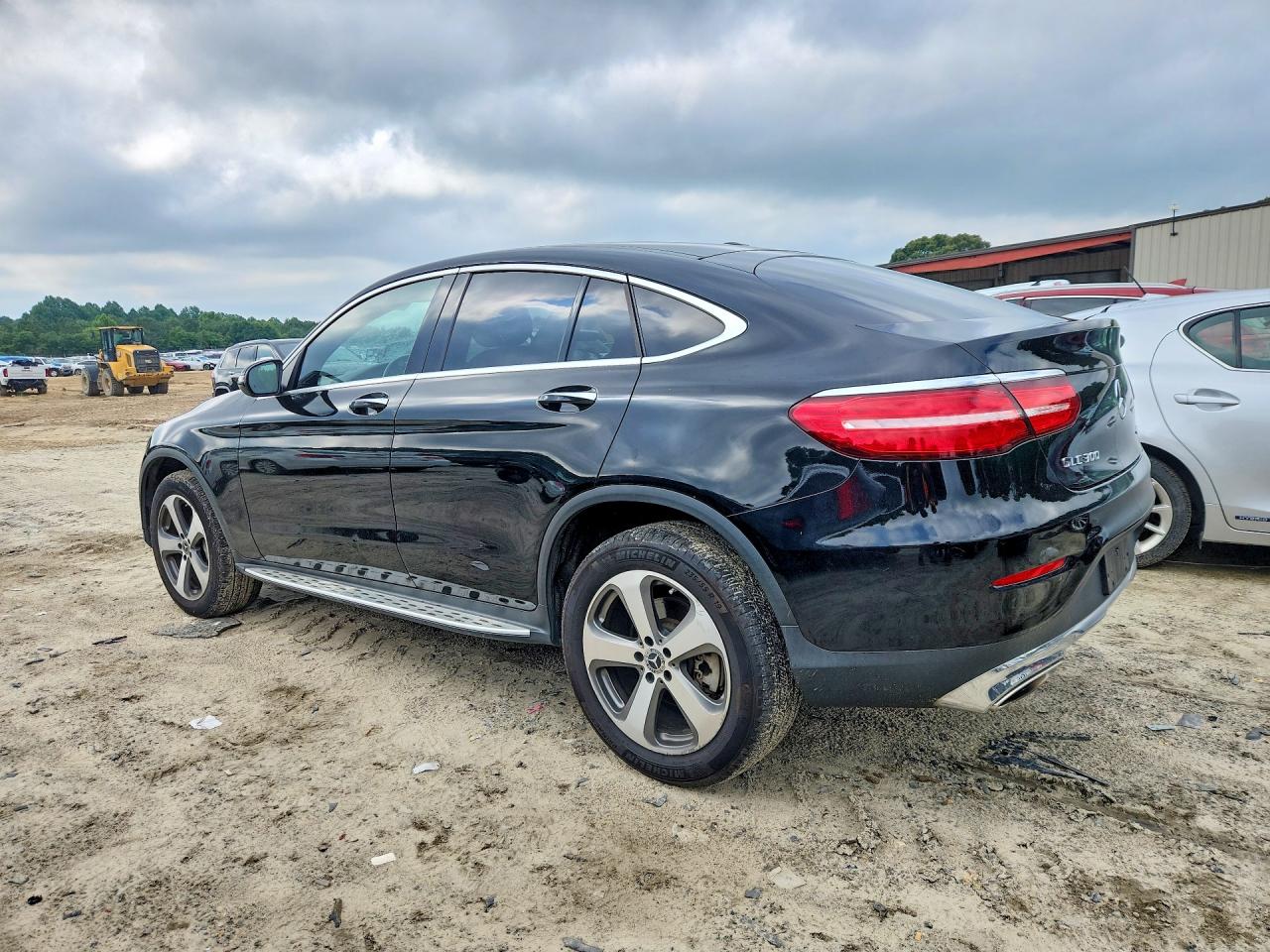 2018 MERCEDES-BENZ GLC COUPE 300 4MATIC — снимка 2