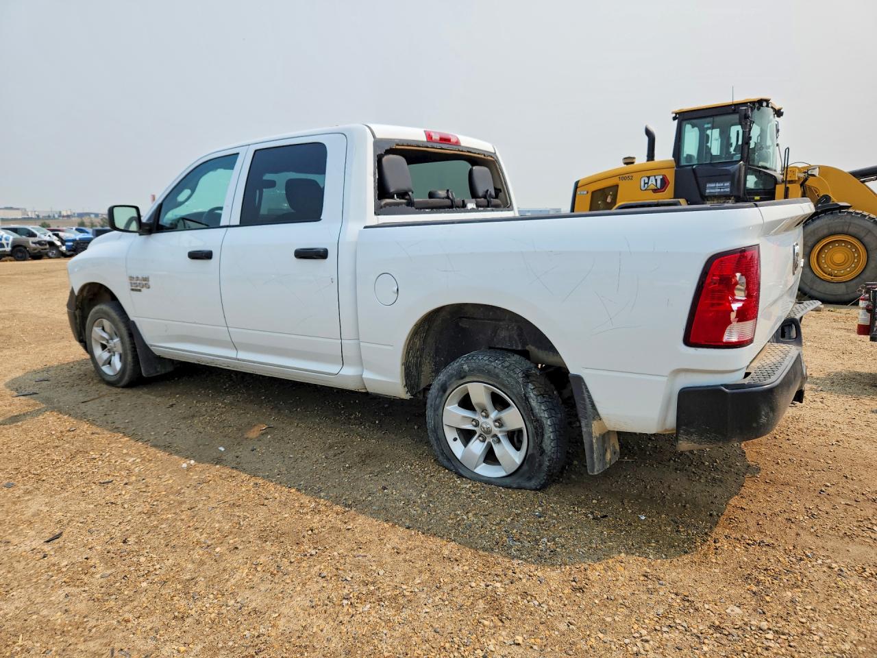 2023 RAM 1500 CLASSIC TRADESMAN — снимка 2