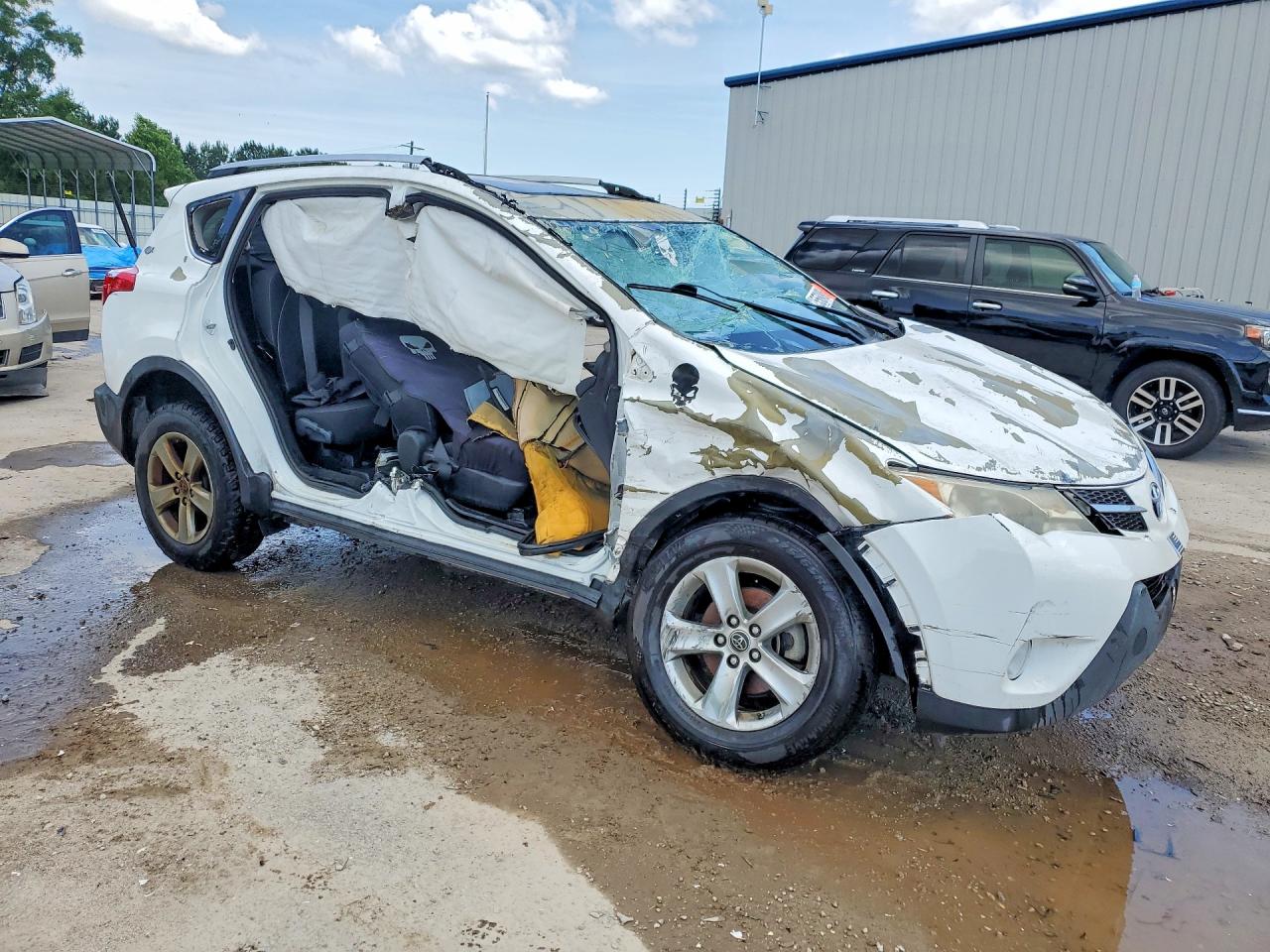 2015 TOYOTA RAV4 XLE — снимка 4