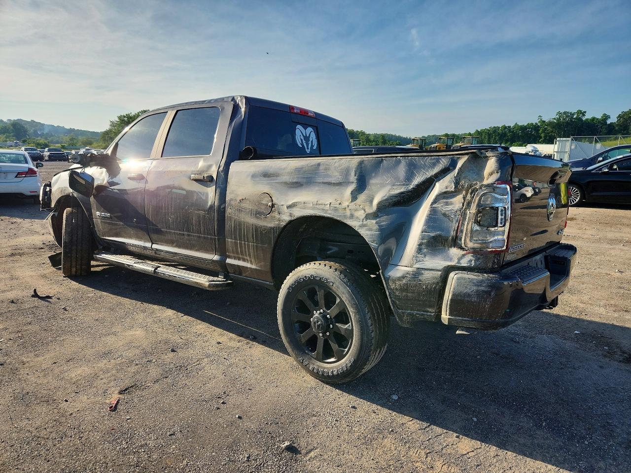 2024 RAM 2500 LARAMIE — снимка 2