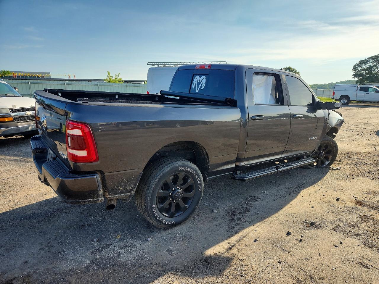 2024 RAM 2500 LARAMIE — снимка 3