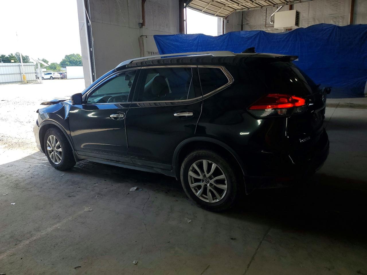 2017 NISSAN ROGUE SV — снимка 2