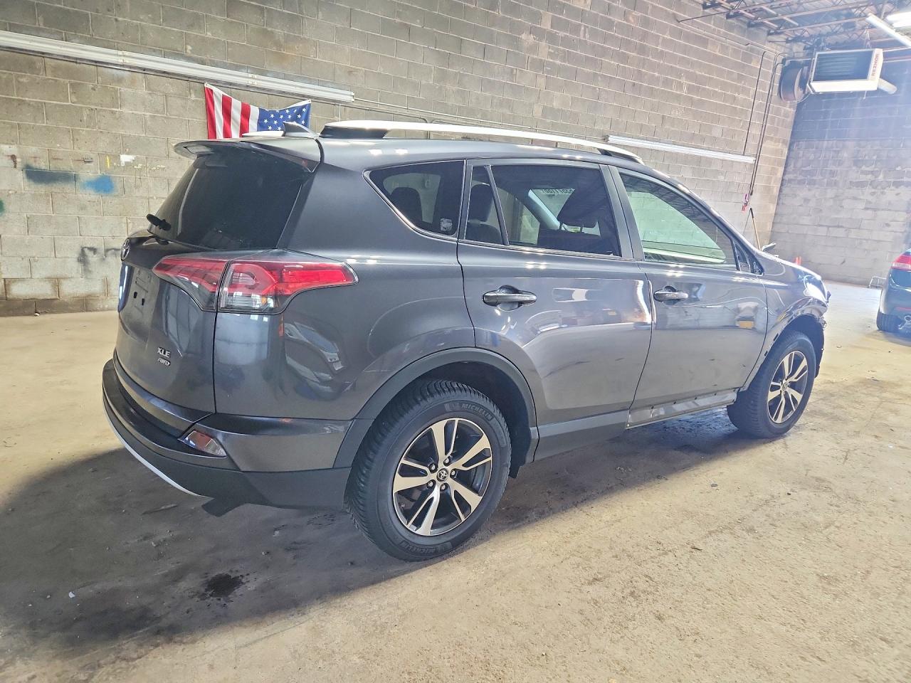 2016 TOYOTA RAV4 XLE — снимка 3