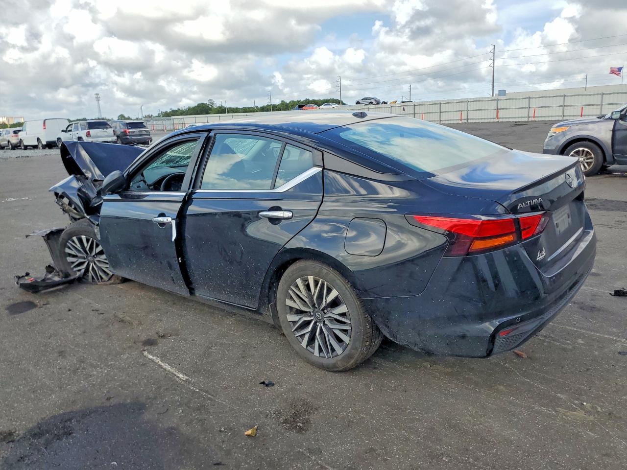 2025 NISSAN ALTIMA SV — снимка 2