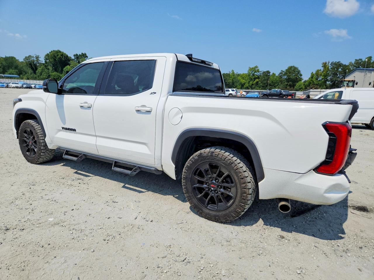 2023 TOYOTA TUNDRA SR5 — снимка 2