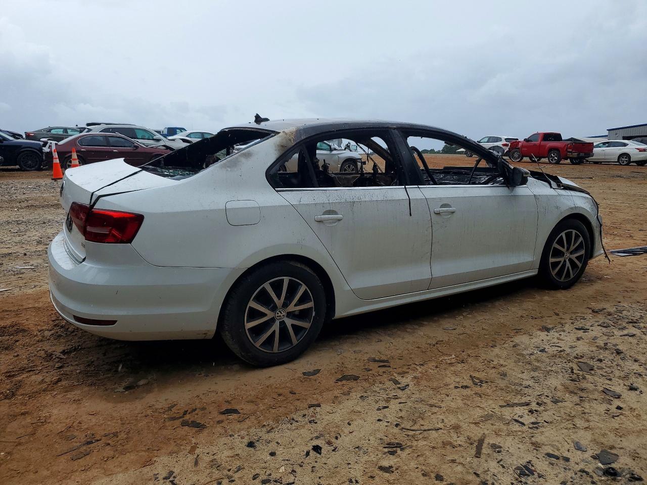 2017 VOLKSWAGEN JETTA SE — снимка 3