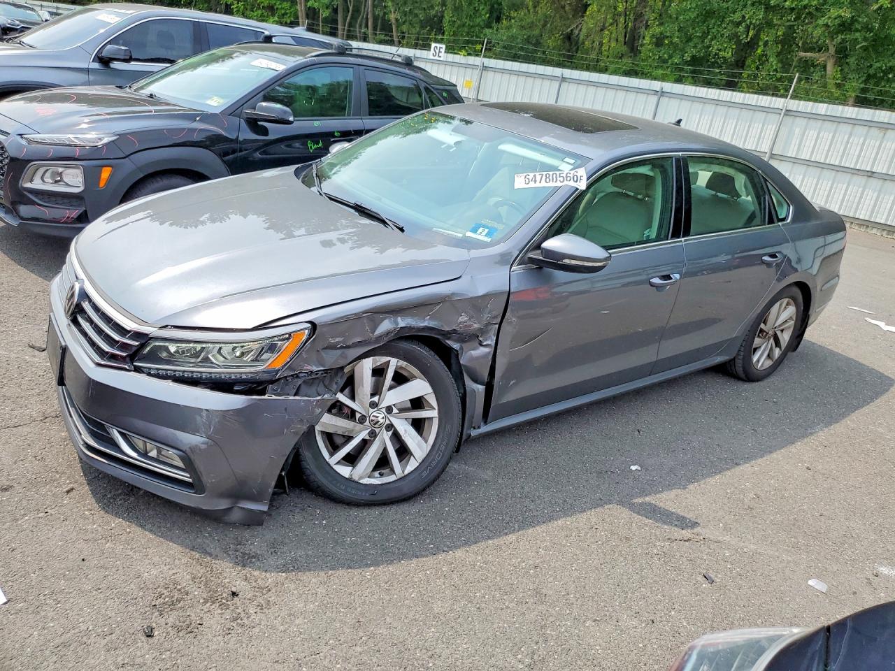 2018 VOLKSWAGEN PASSAT SE