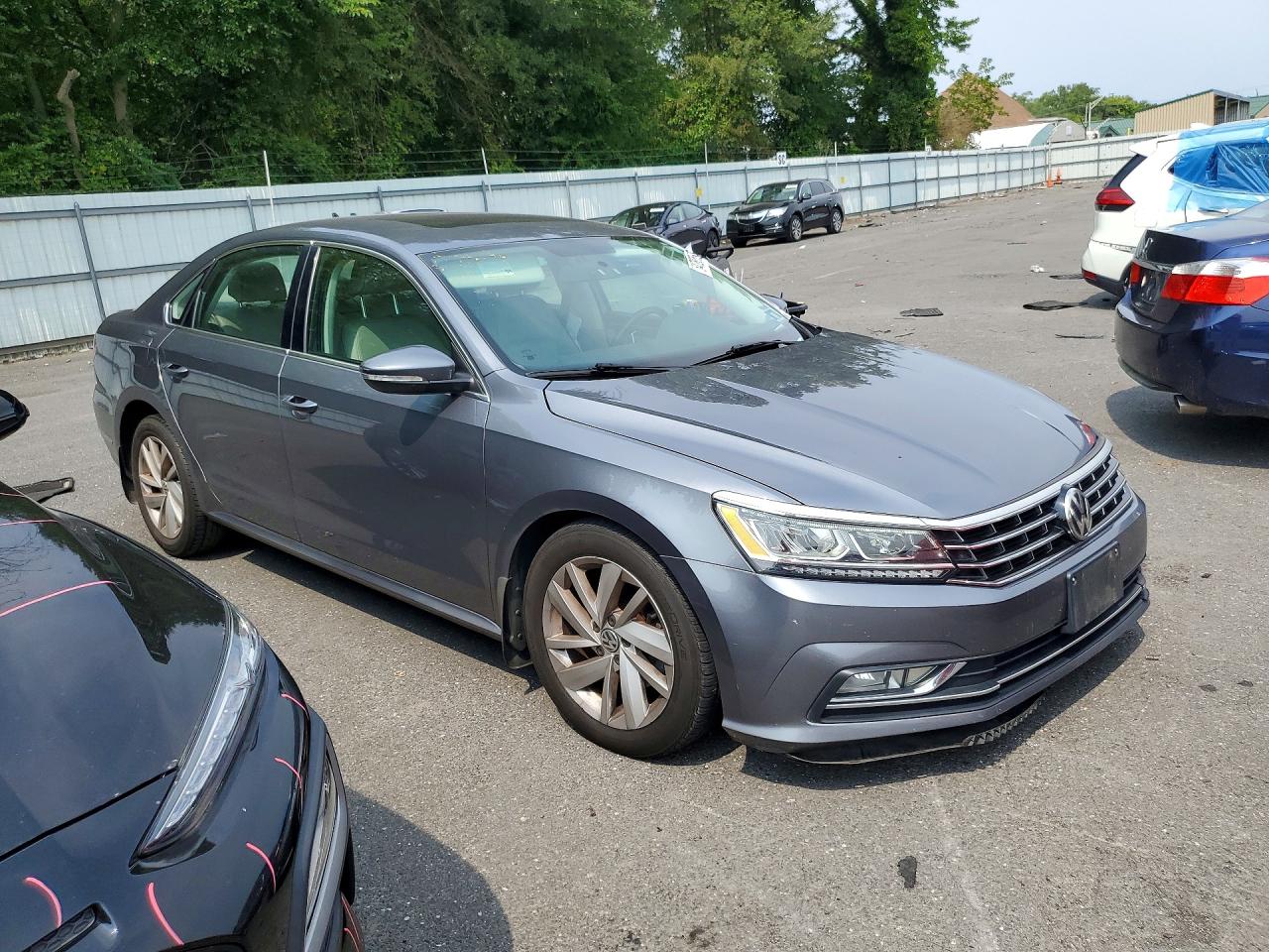 2018 VOLKSWAGEN PASSAT SE — снимка 4