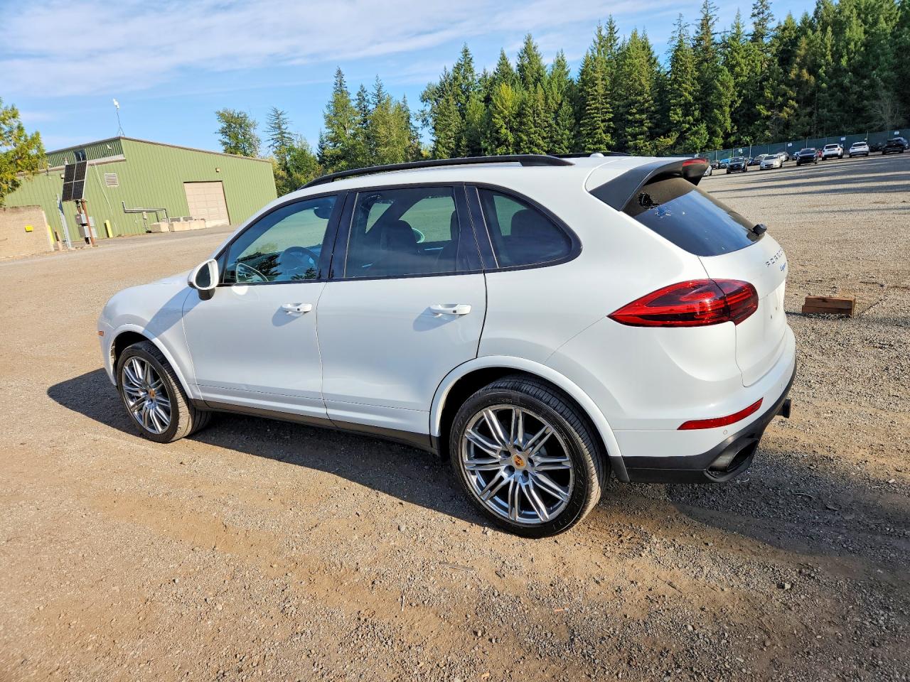 2017 PORSCHE CAYENNE BASE/PLATINUM EDITION — снимка 2