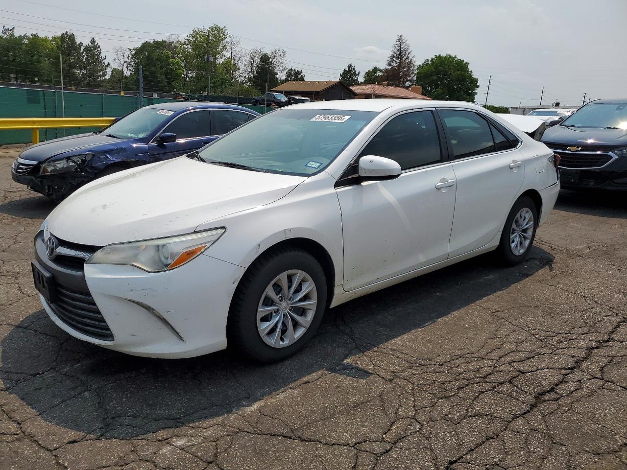 2015 TOYOTA CAMRY LE