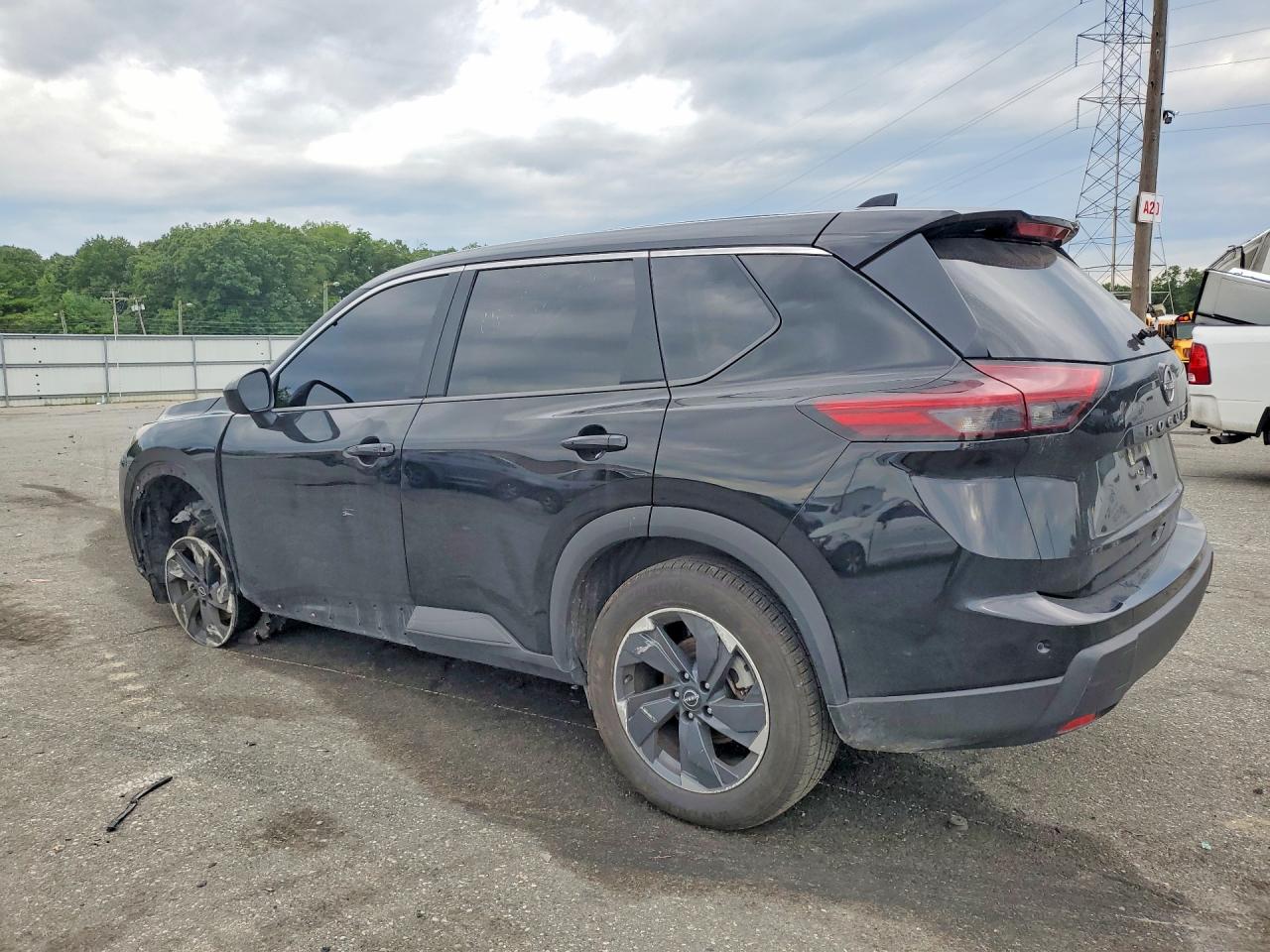 2025 NISSAN ROGUE SV — снимка 2