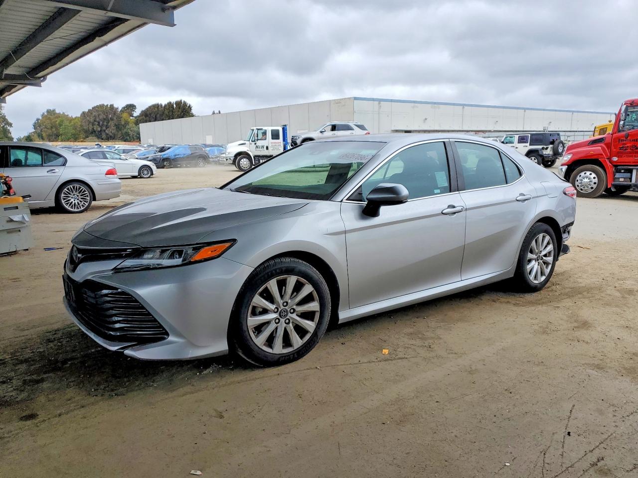 2018 TOYOTA CAMRY LE