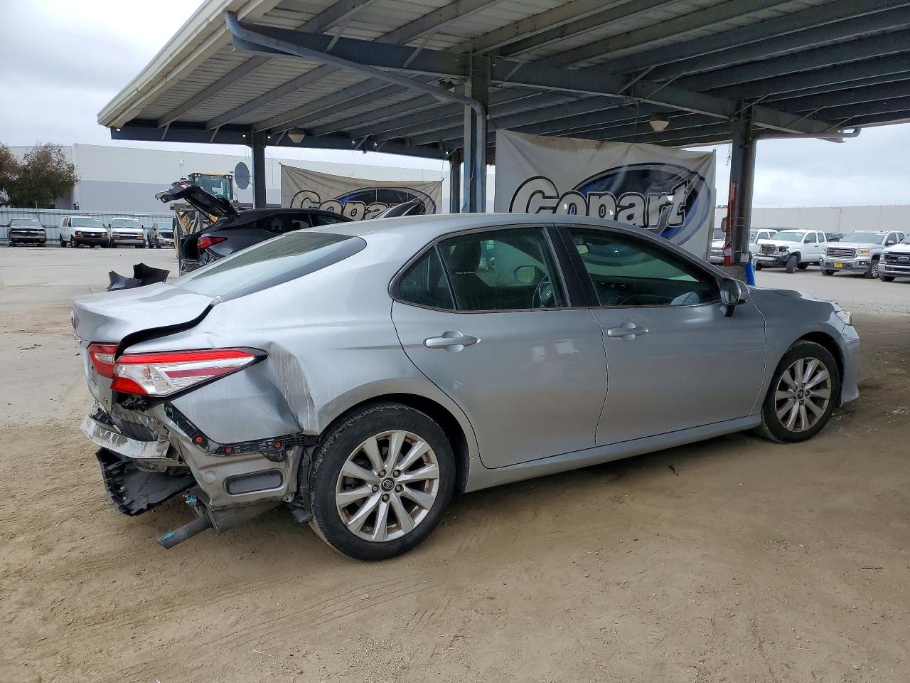 2018 TOYOTA CAMRY LE — снимка 3