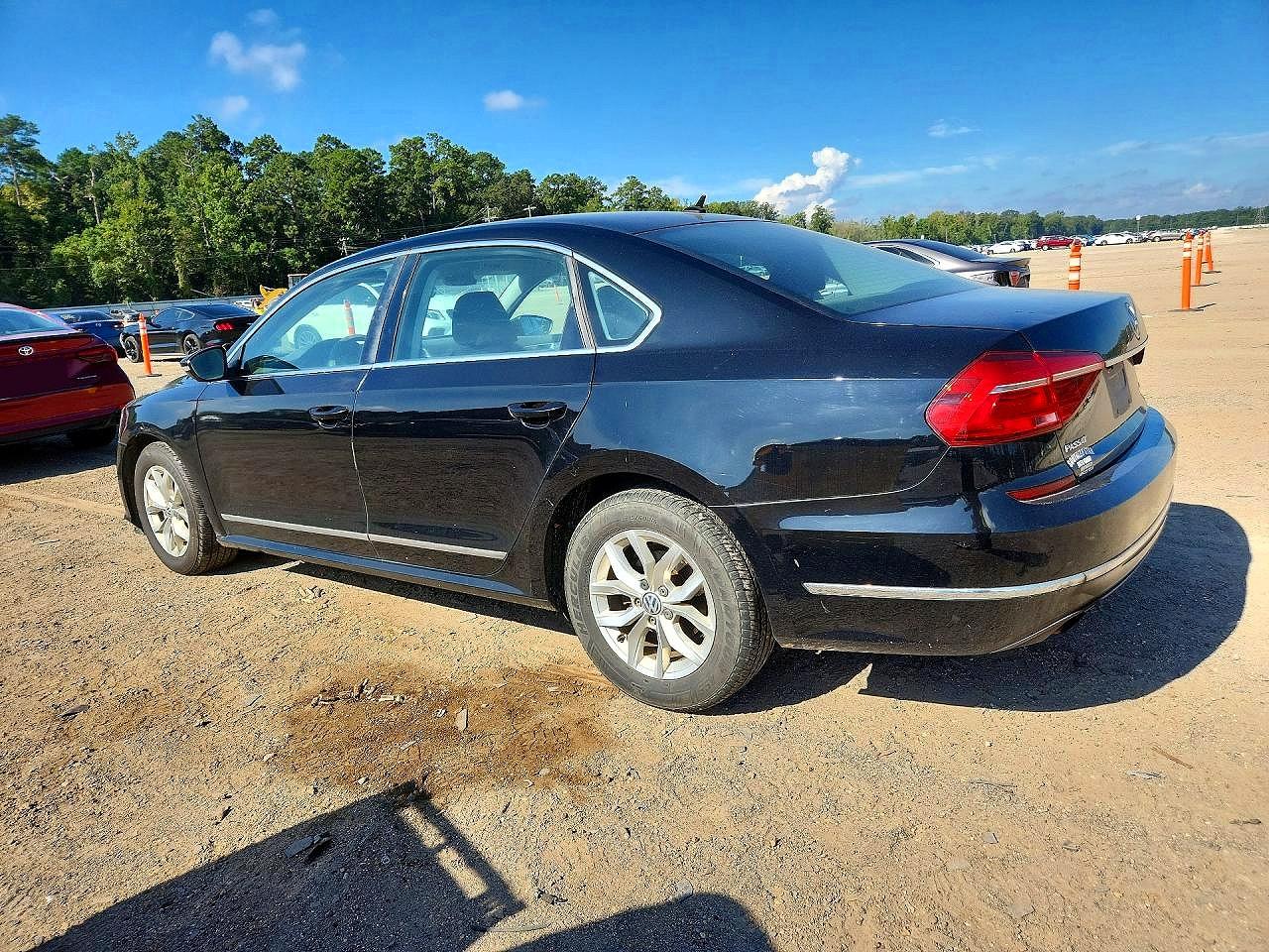 2016 VOLKSWAGEN PASSAT S — снимка 2