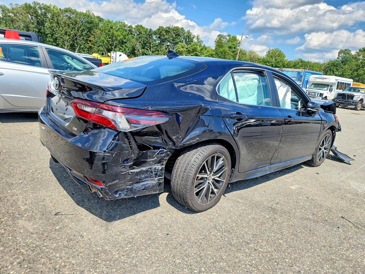 2023 TOYOTA CAMRY SE — снимка 3