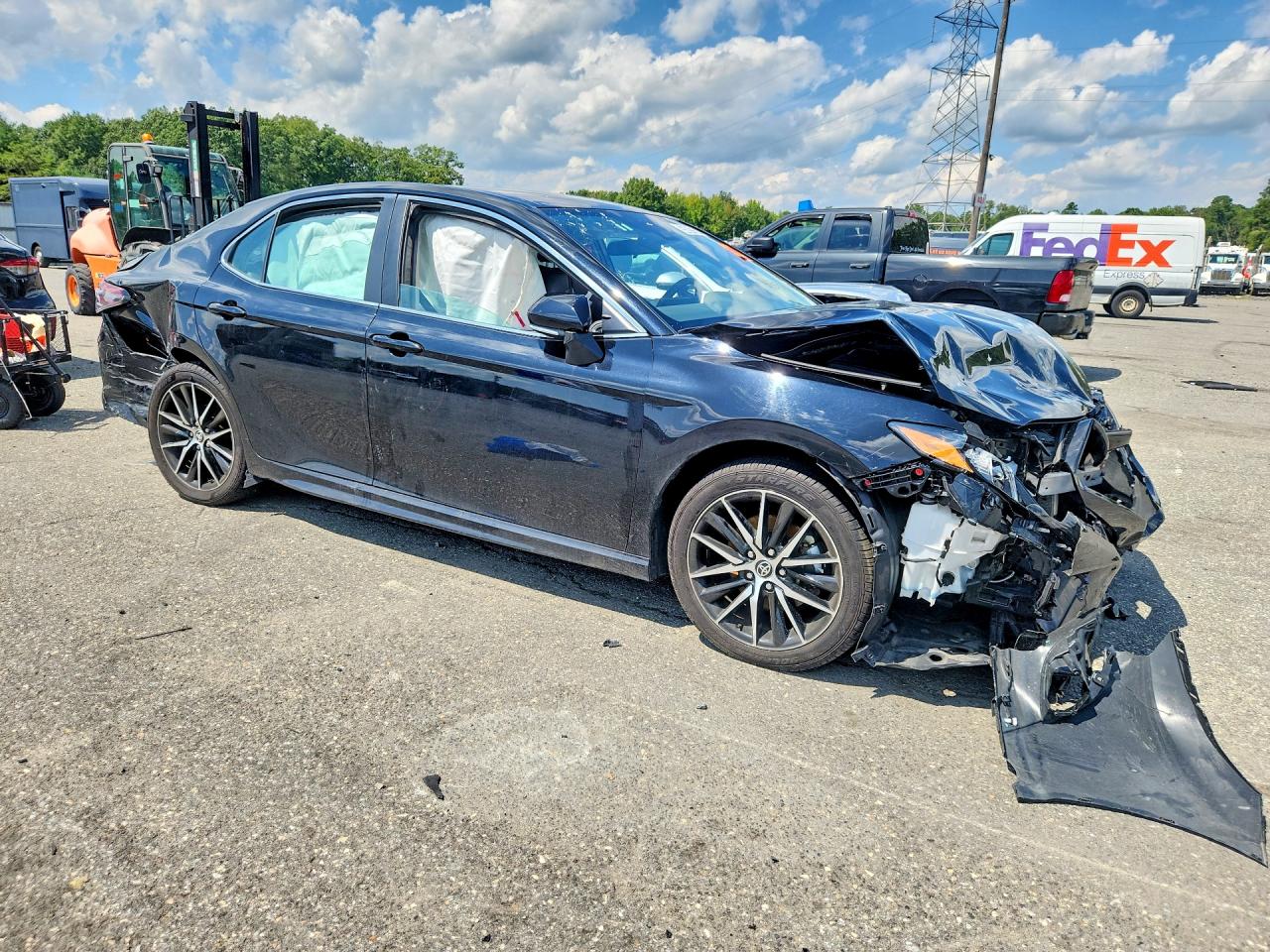 2023 TOYOTA CAMRY SE — снимка 4