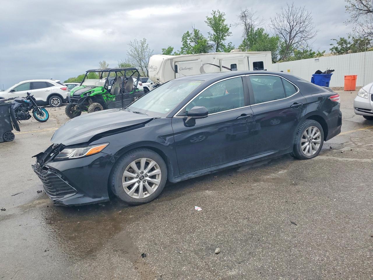 2019 TOYOTA CAMRY LE
