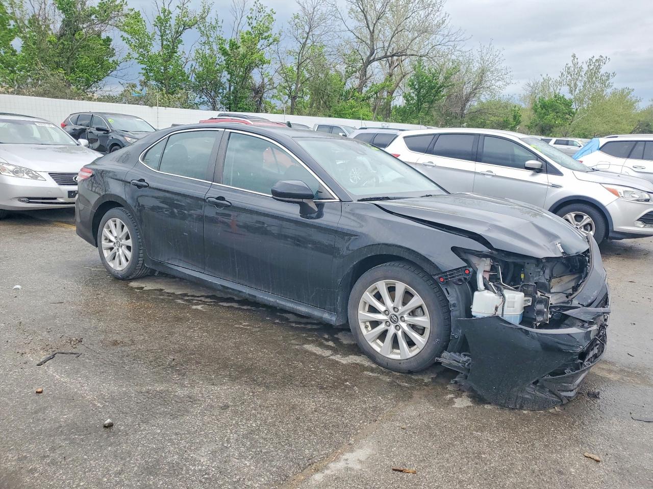 2019 TOYOTA CAMRY LE — снимка 4