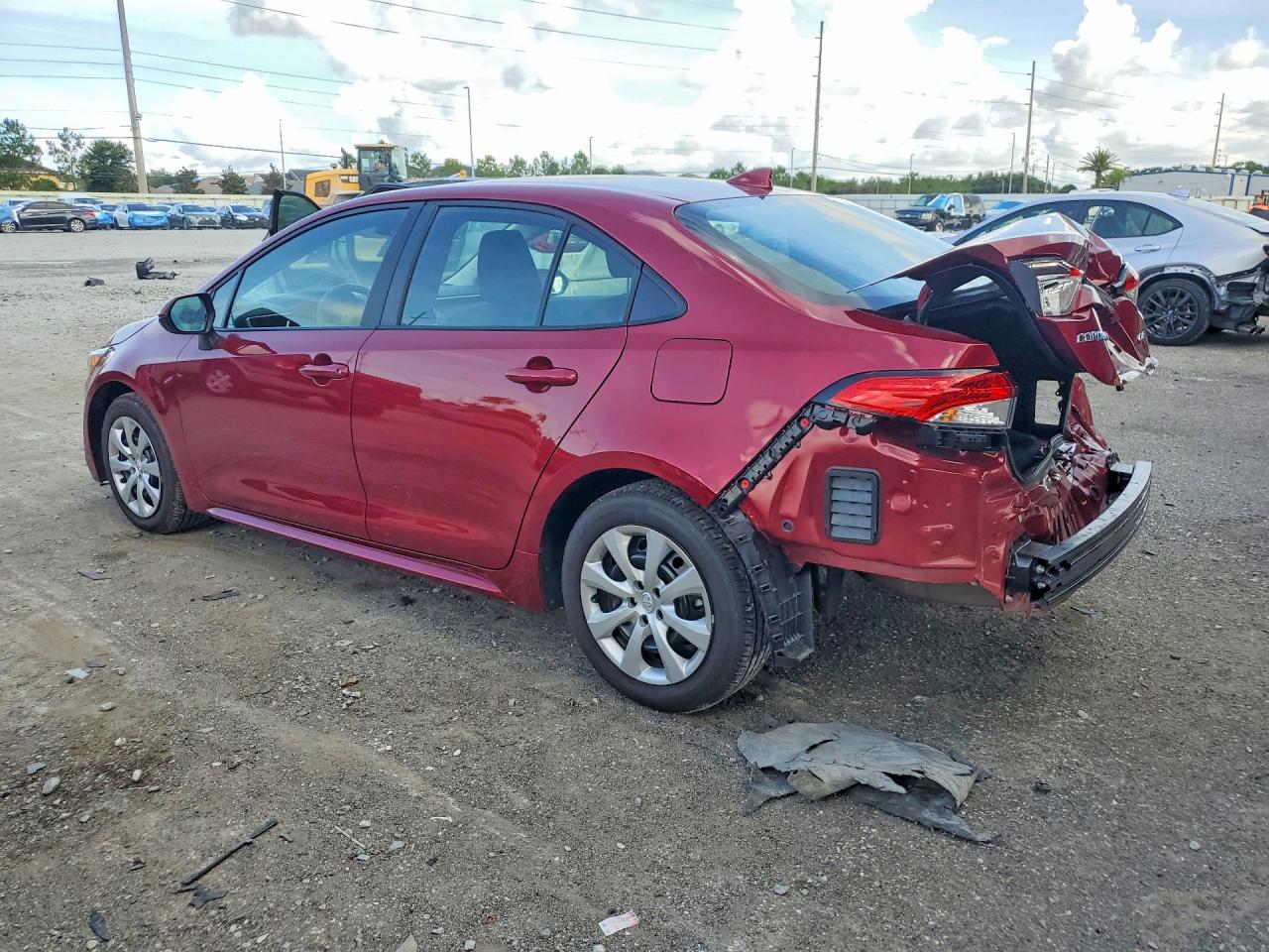 2024 TOYOTA COROLLA LE — снимка 2