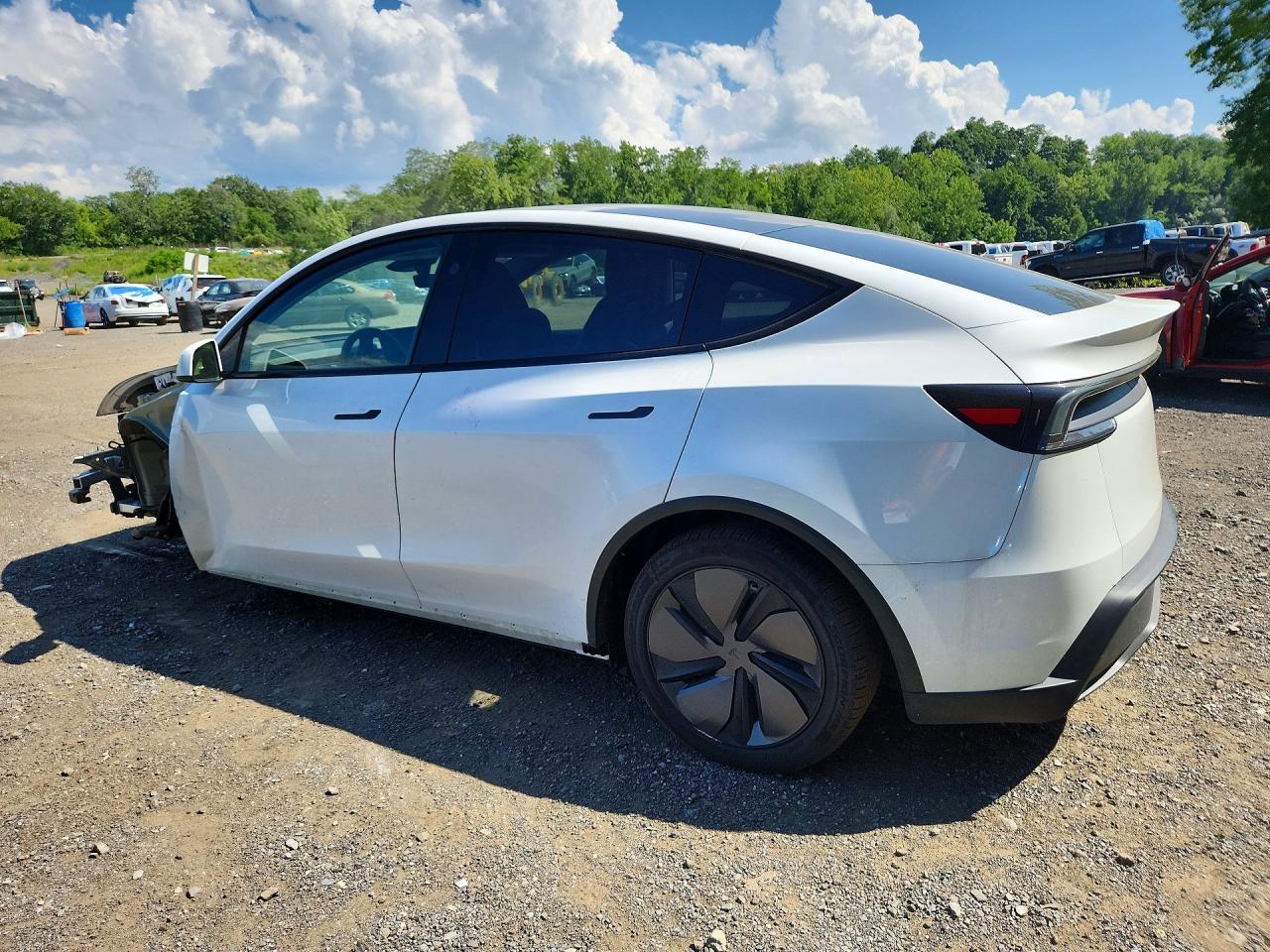2026 TESLA MODEL Y — снимка 2