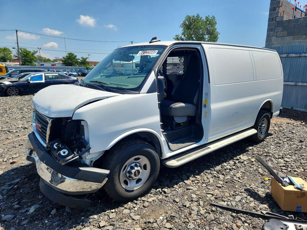 2025 GMC SAVANA G2500