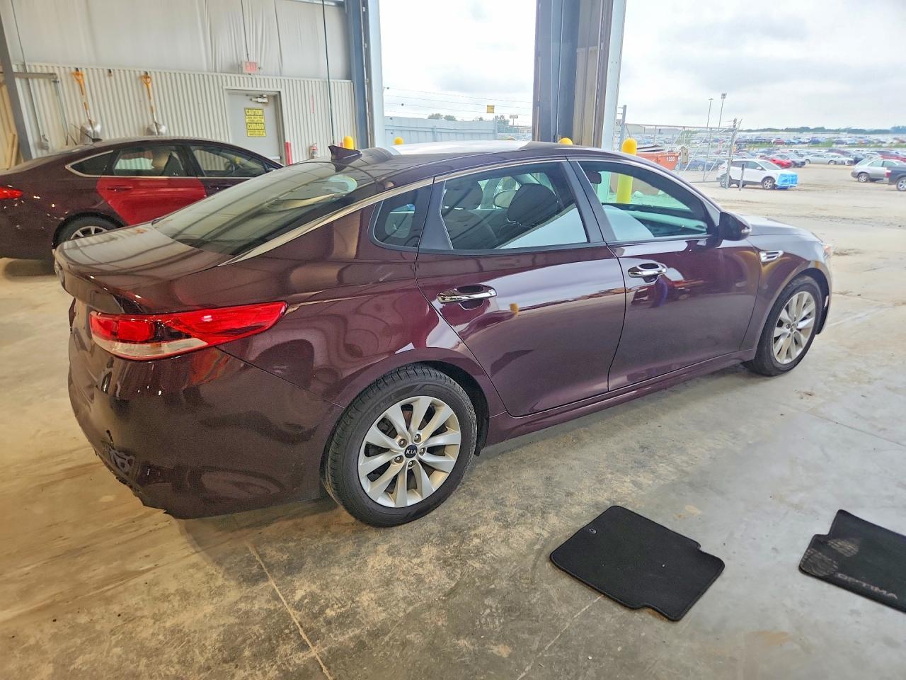 2017 KIA OPTIMA LX — снимка 3