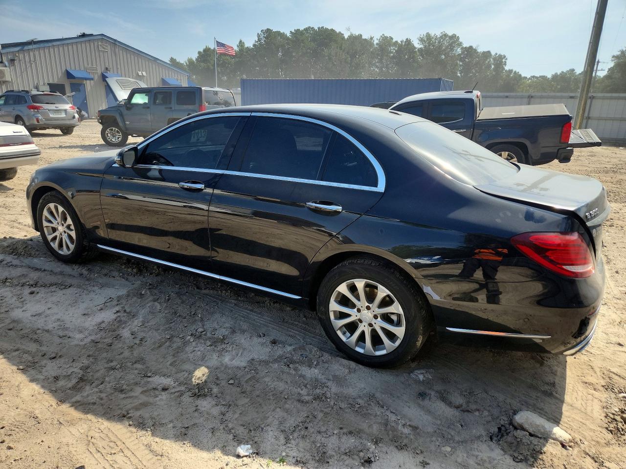 2017 MERCEDES-BENZ E 300 — снимка 2