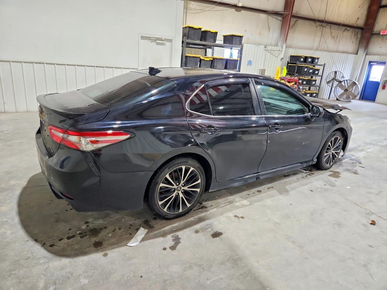 2019 TOYOTA CAMRY SE — снимка 3