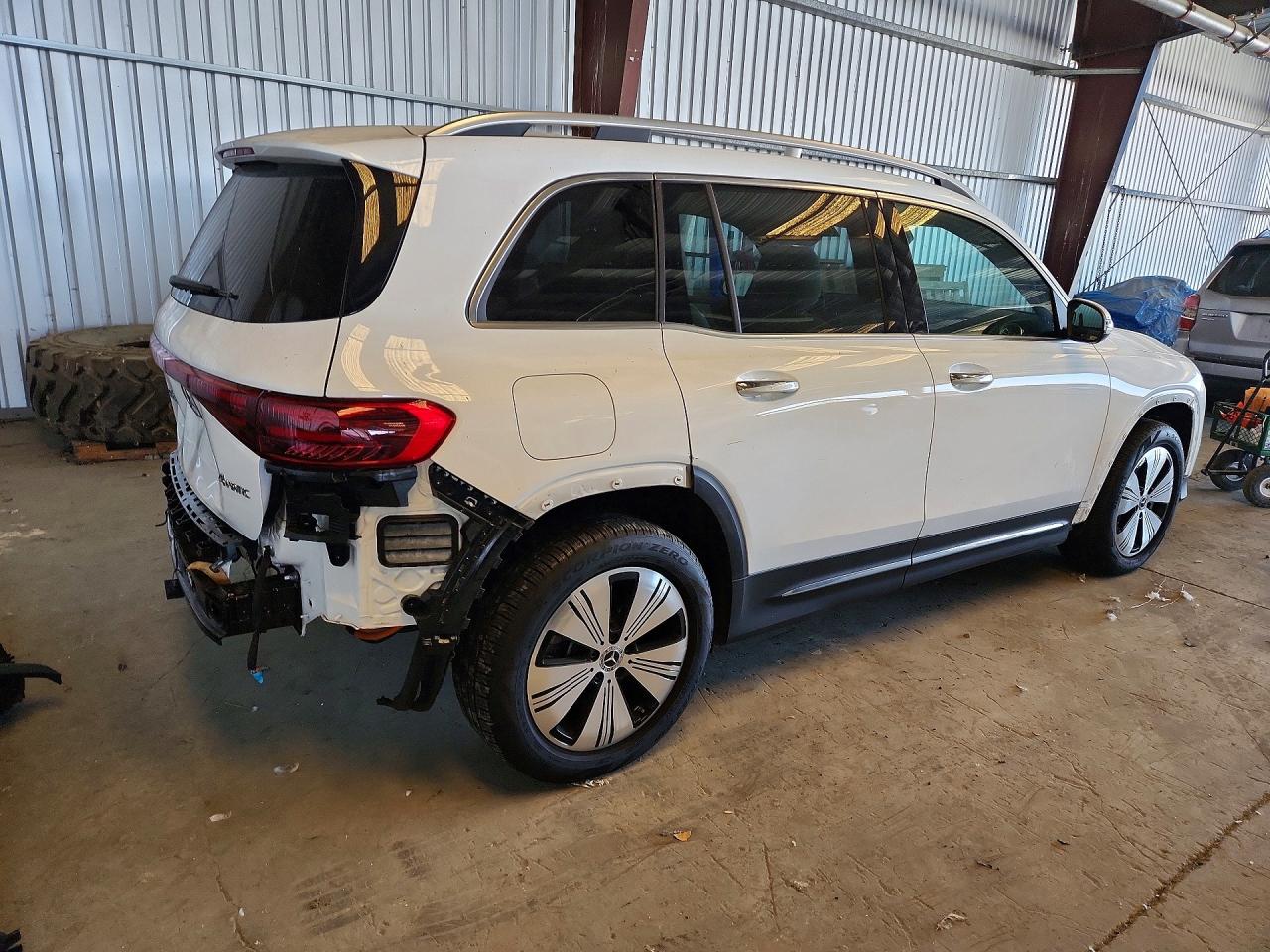 2024 MERCEDES-BENZ EQB 300 4MATIC — снимка 3