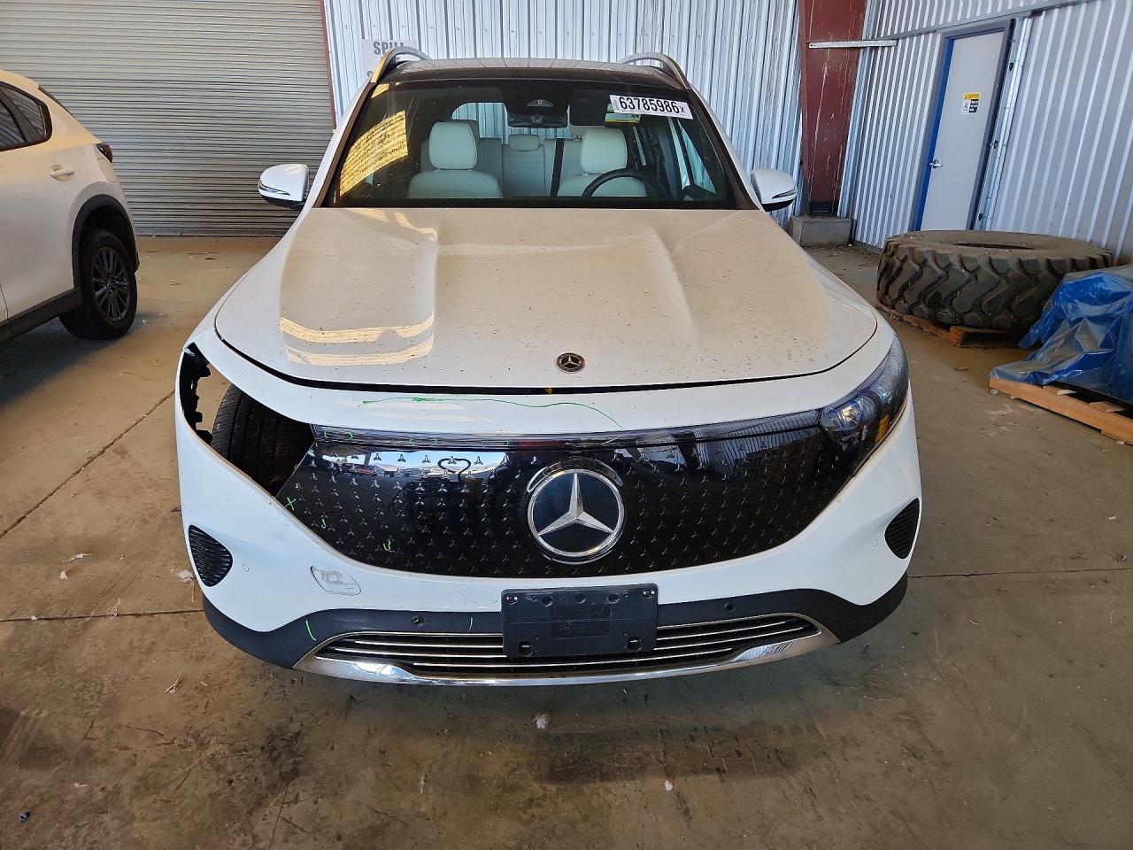 2024 MERCEDES-BENZ EQB 300 4MATIC — снимка 5