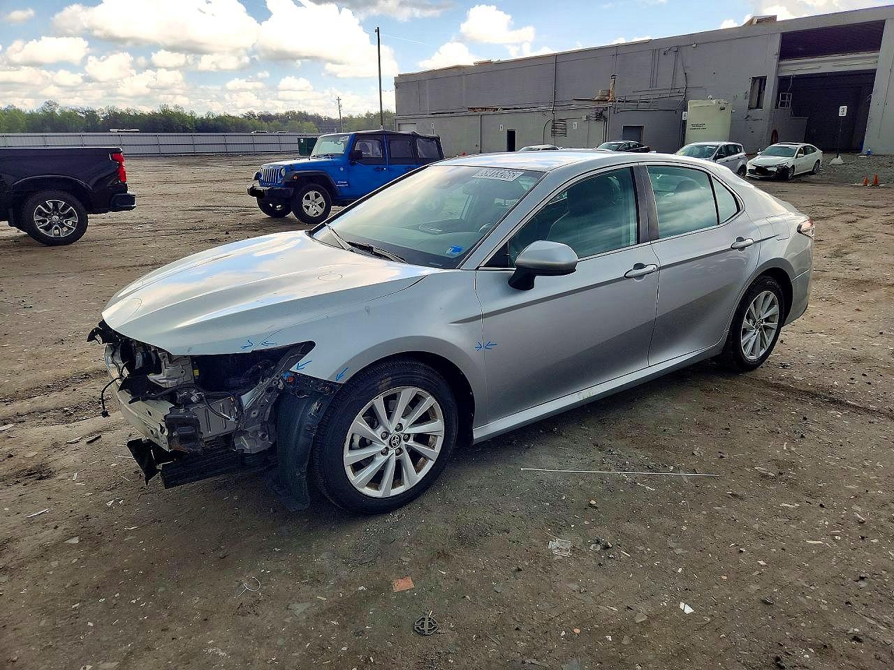 2022 TOYOTA CAMRY LE