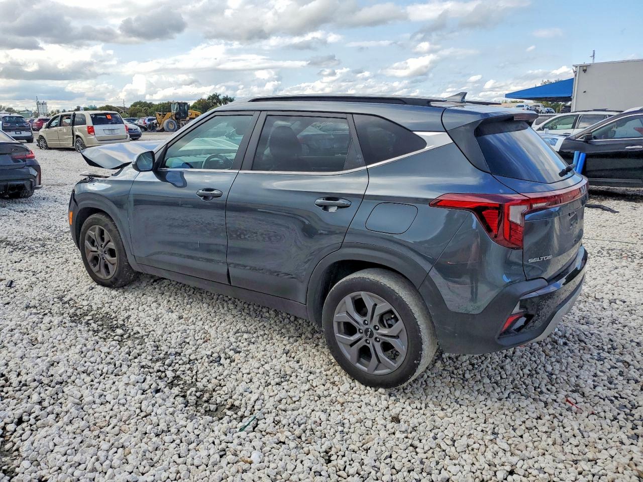 2024 KIA SELTOS S — снимка 2