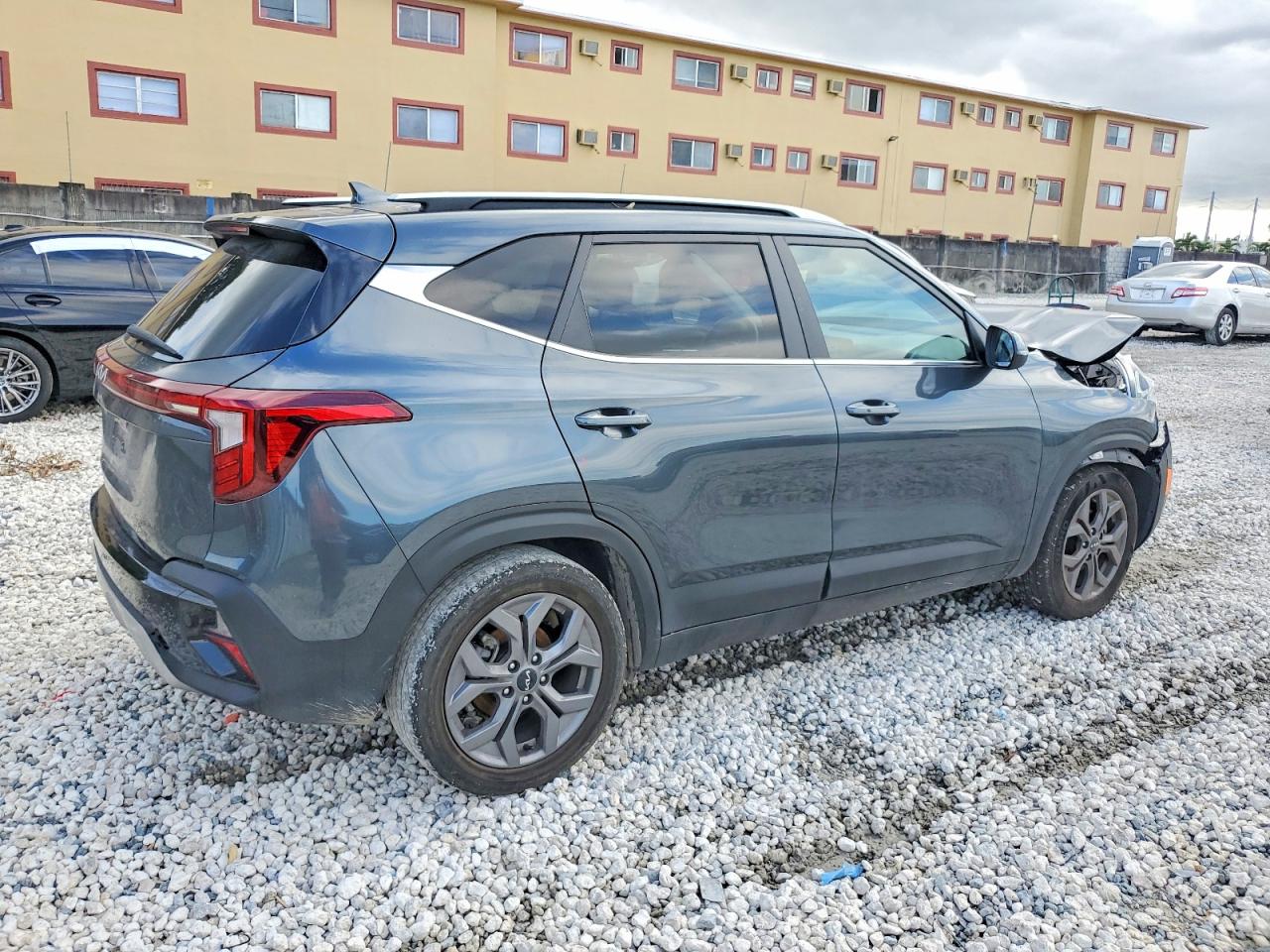 2024 KIA SELTOS S — снимка 3