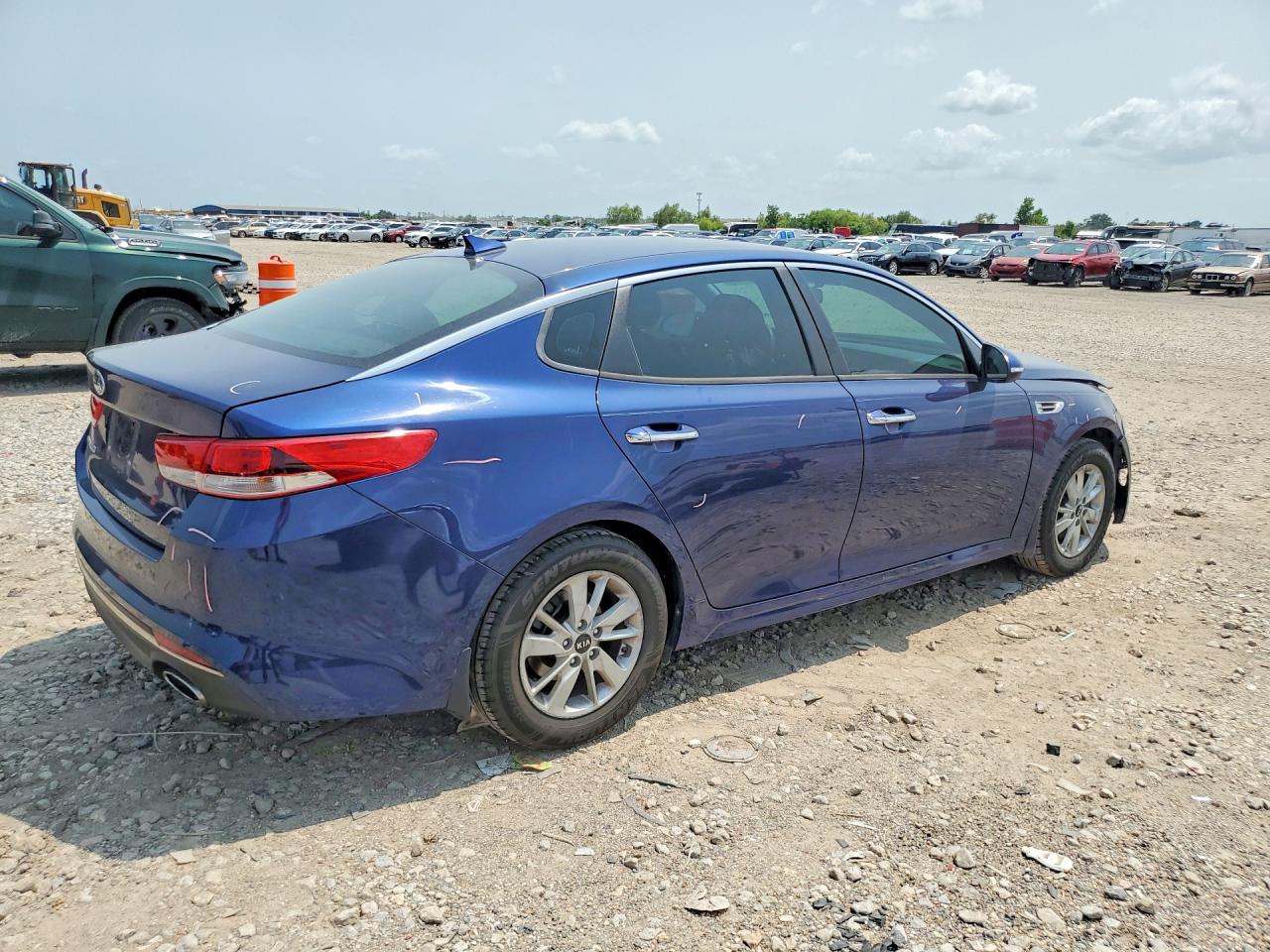 2017 KIA OPTIMA LX — снимка 3