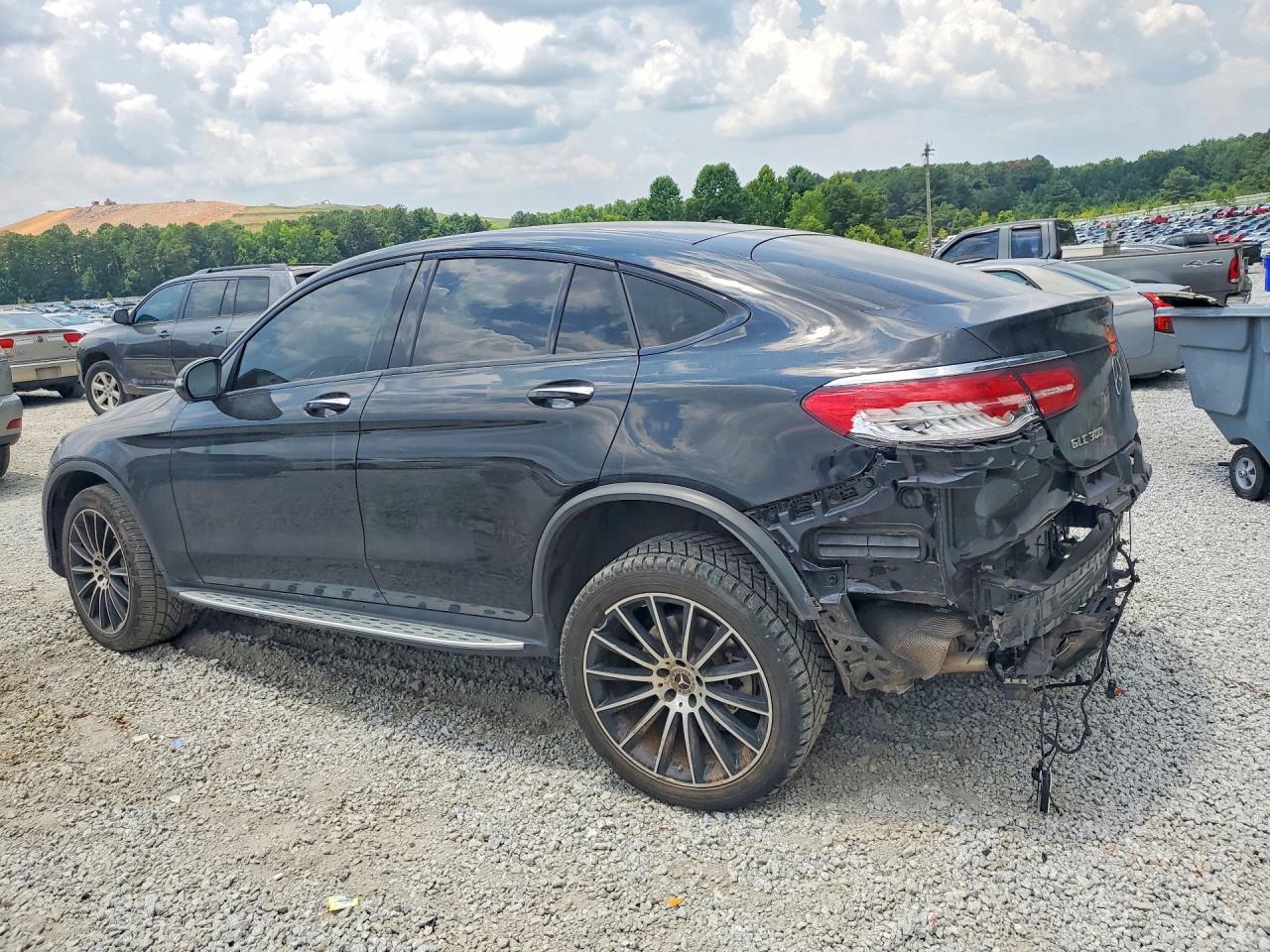 2019 MERCEDES-BENZ GLC COUPE 300 4MATIC — снимка 2