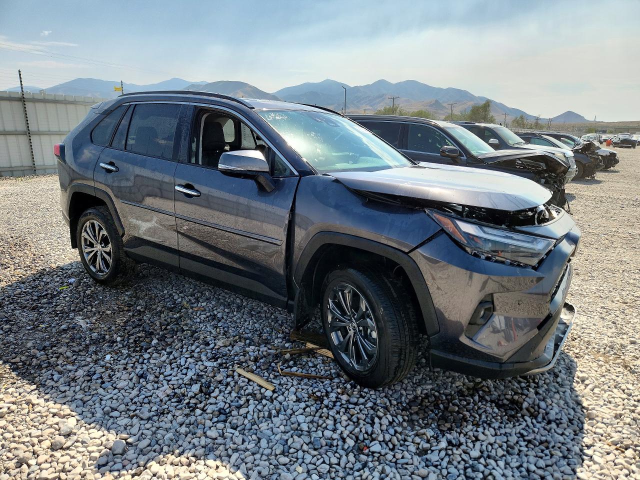 2025 TOYOTA RAV4 LIMITED — снимка 4