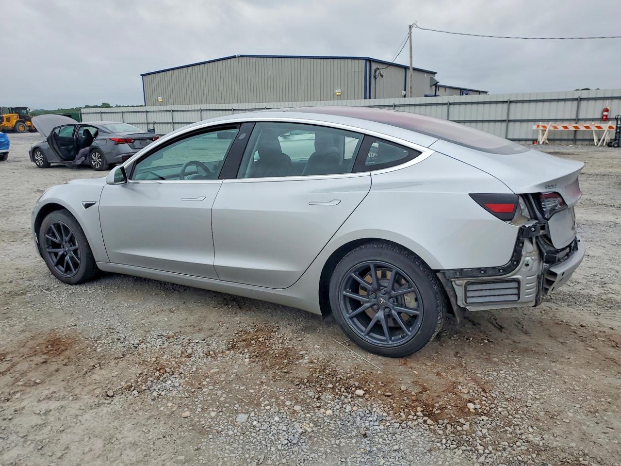 2018 TESLA MODEL 3 — снимка 2