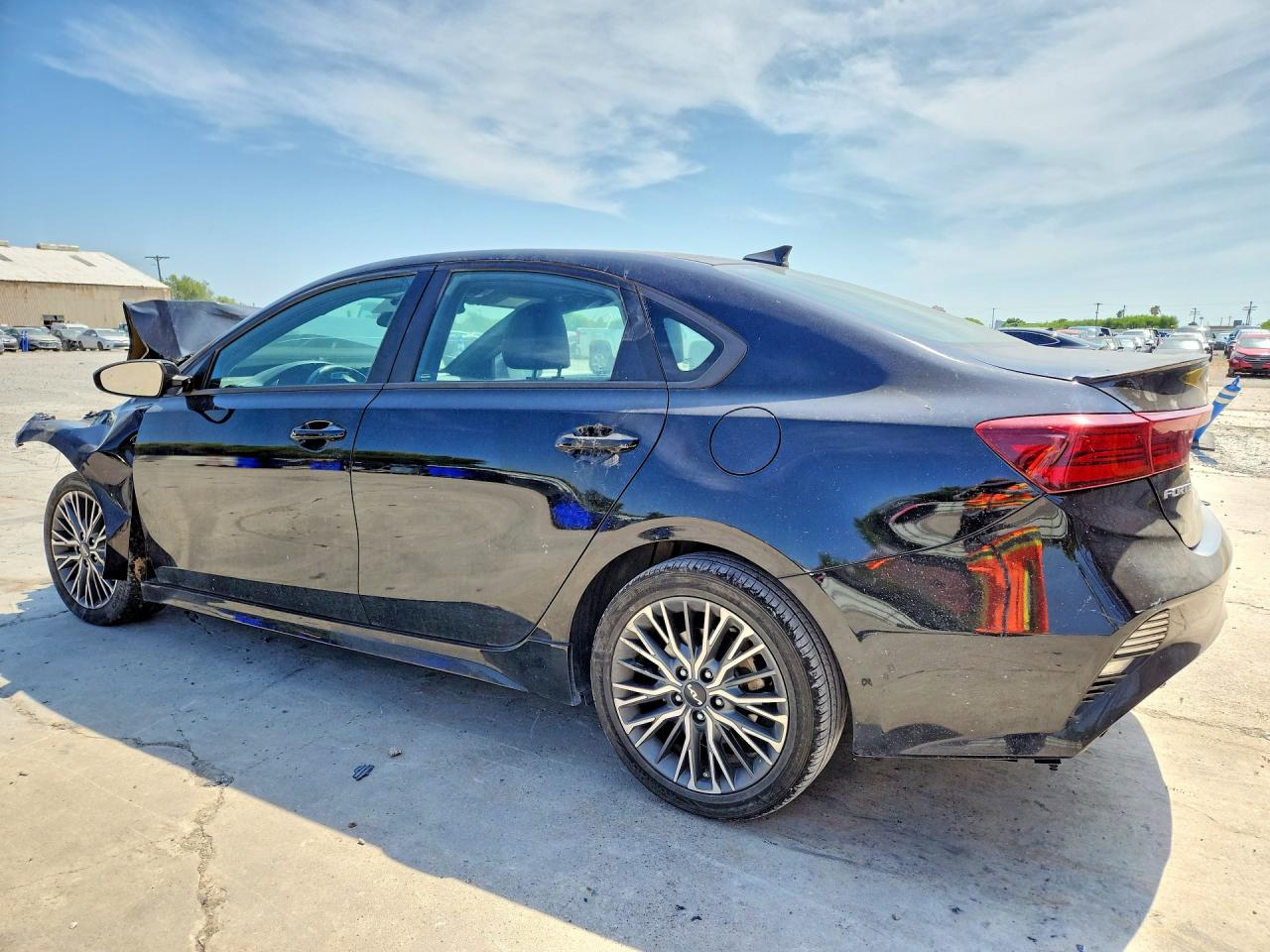 2023 KIA FORTE GT LINE — снимка 2