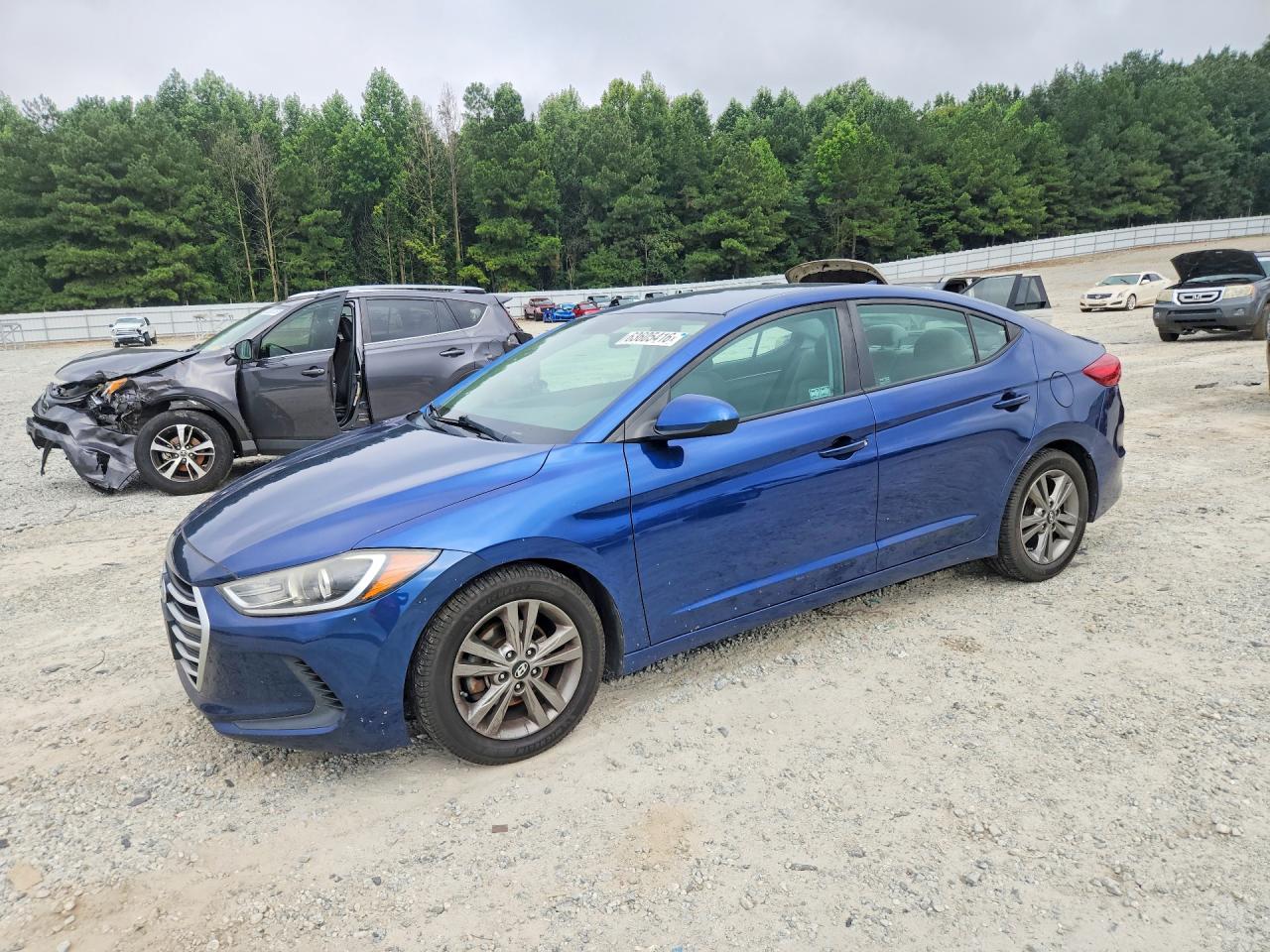 2017 HYUNDAI ELANTRA SE