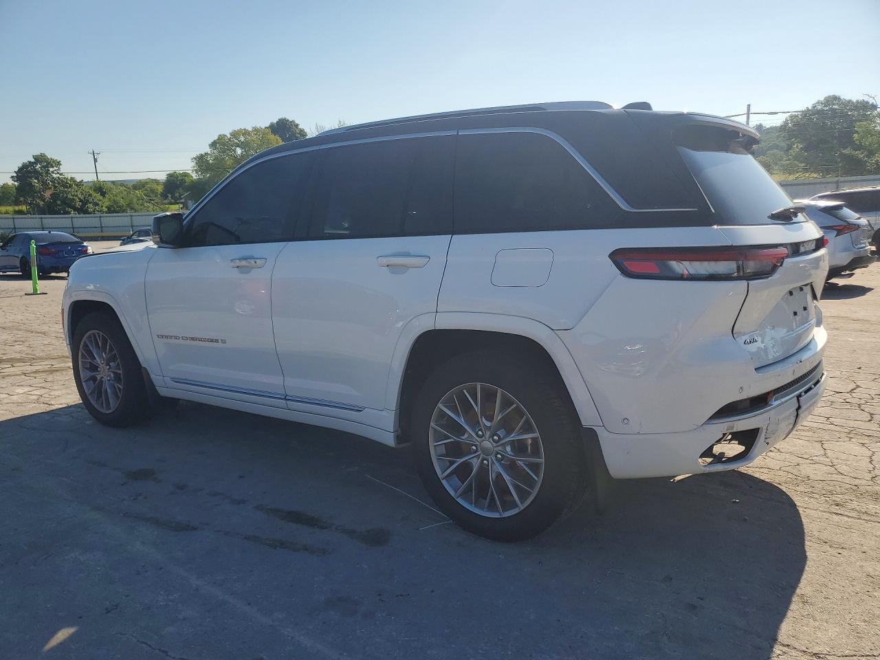 2022 JEEP GRAND CHEROKEE SUMMIT — снимка 2