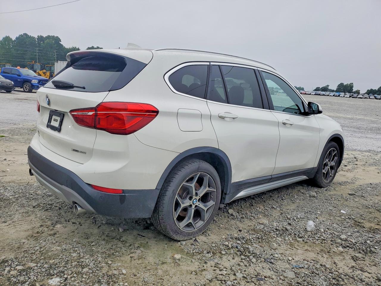 2018 BMW X1 XDRIVE28I — снимка 3