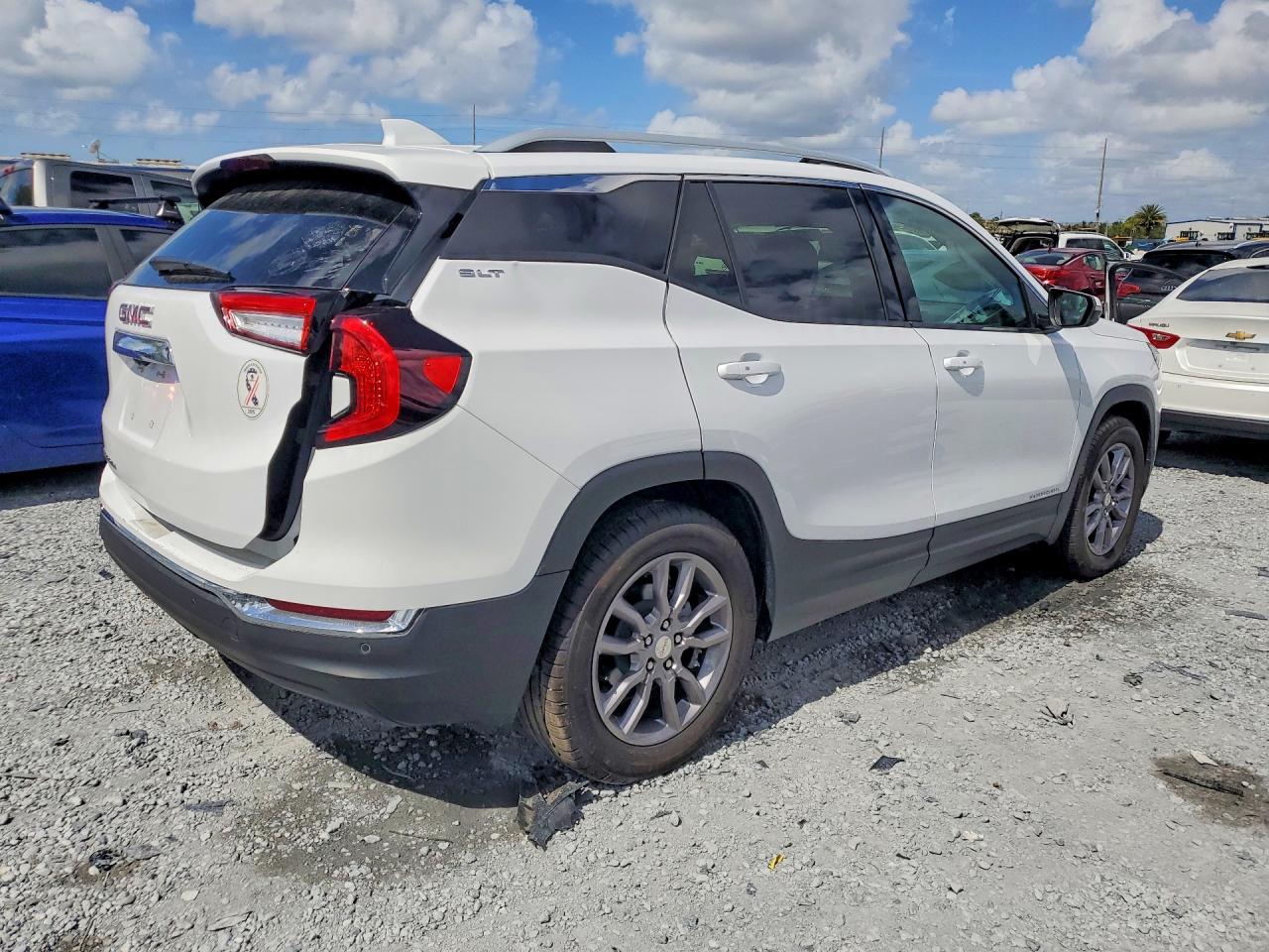 2024 GMC TERRAIN SLT — снимка 3